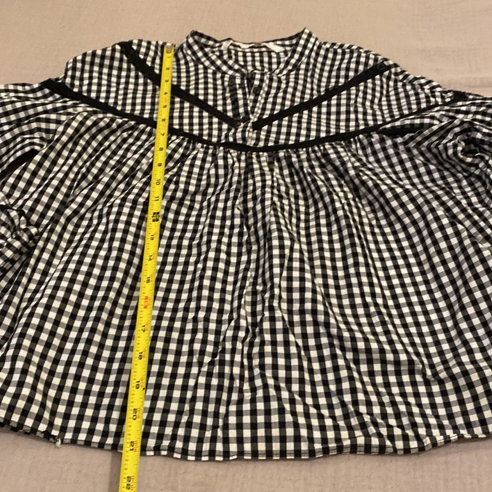 Zara Black and White Gingham Blouse. Size S